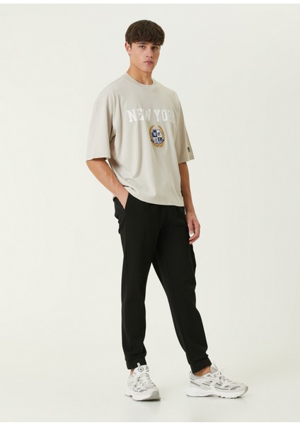 Bej Baskılı Logo Nakışlı T-Shirt fiyatları