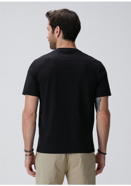 Siyah T-Shirt indirimleri