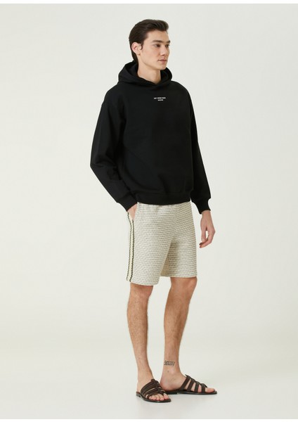 Siyah Kapüşonlu Slogan Baskılı Sweatshirt