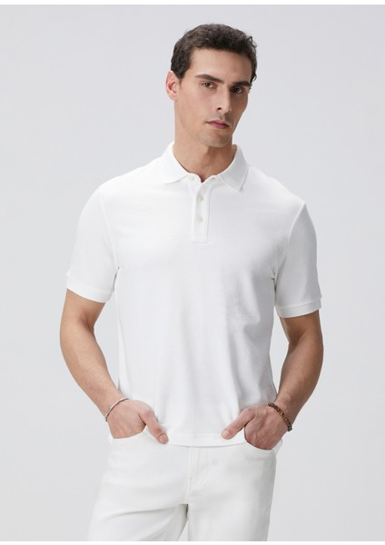 Kırık Beyaz Polo Yaka T-Shirt