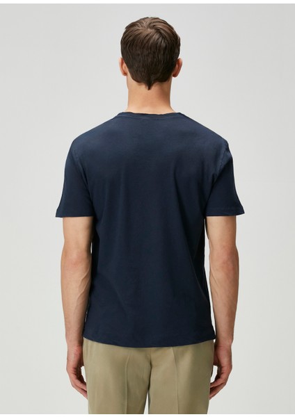 Lacivert Basic T-Shirt fırsatları