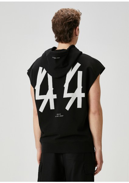 Siyah Kapüşonlu Logo Detaylı Kolsuz Sweatshirt