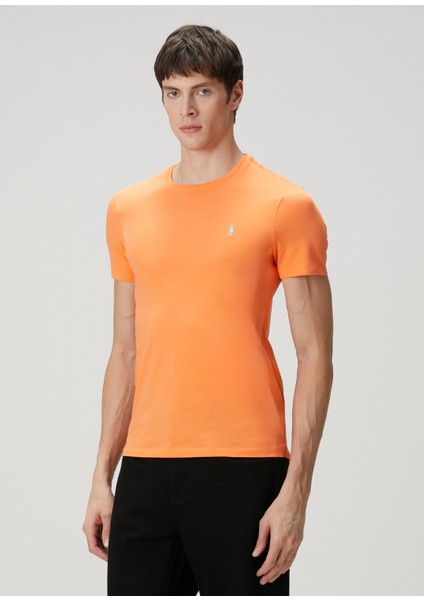 Turuncu Logo Nakışlı T-Shirt modelleri