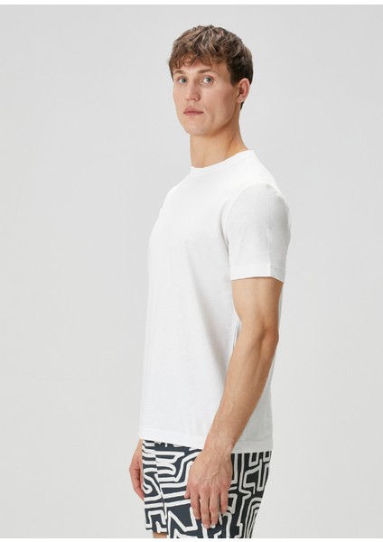 Regular Fit Beyaz Cool Touch T-Shirt modelleri