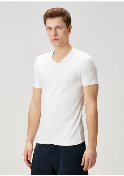 2li Beyaz V Yaka Basic T-Shirt modelleri
