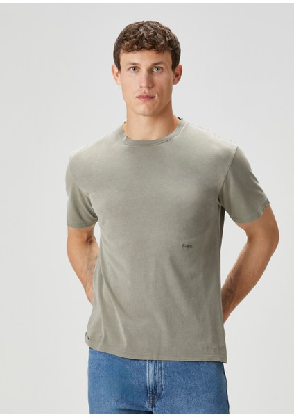Haki Logo Nakışlı Basic T-Shirt