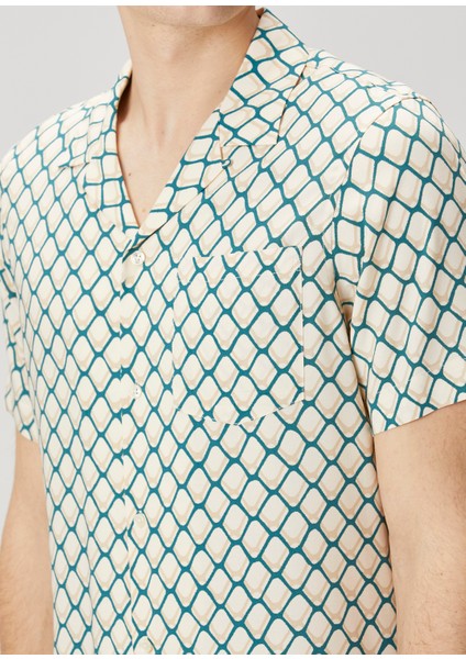 Regular Fit Geometrik Desenli Kısa Kollu Gömlek
