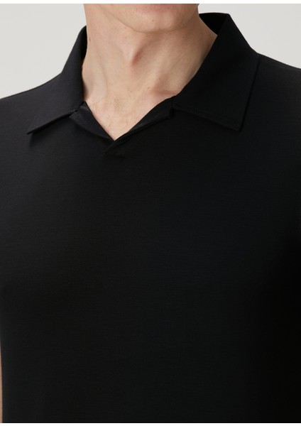 Siyah Polo Yaka T-Shirt indirimleri
