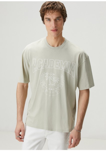 Açık Yeşil Palmiye Baskılı Logo Detaylı T-Shirt fiyatları