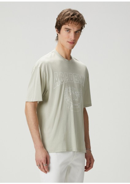 Açık Yeşil Palmiye Baskılı Logo Detaylı T-Shirt fırsatları
