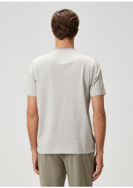 Boxy Fit Bej Çizgi Desenli T-Shirt indirimleri