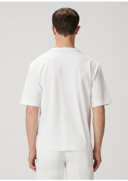 Summer Lovers Beyaz Nakışlı T-Shirt fırsatları