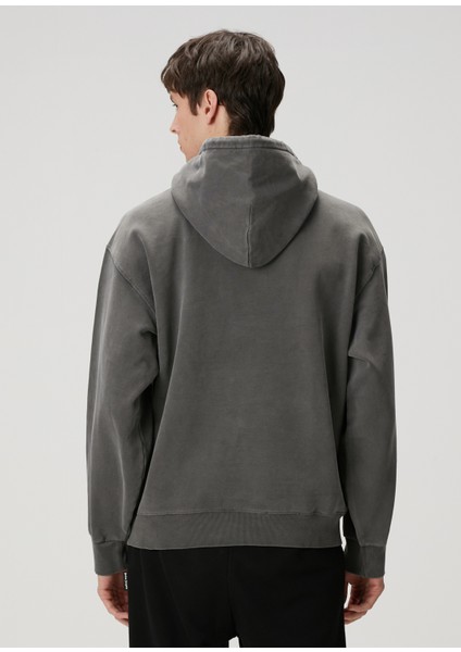 Koyu Gri Kapüşonlu Sweatshirt