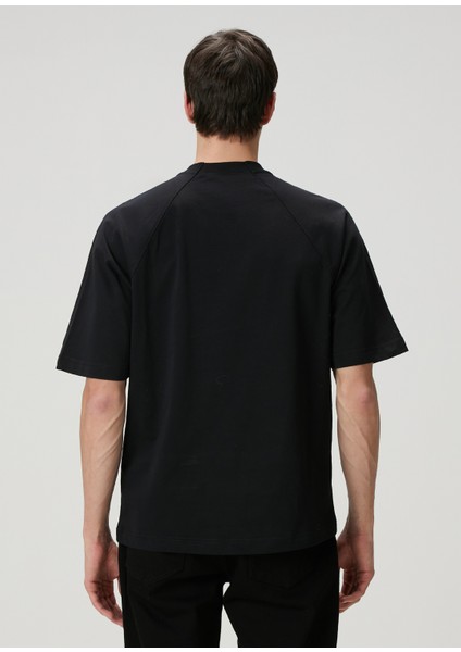 The Typo Siyah T-Shirt