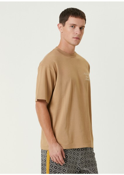 Açık Kahverengi Logo Nakışlı T-Shirt modelleri
