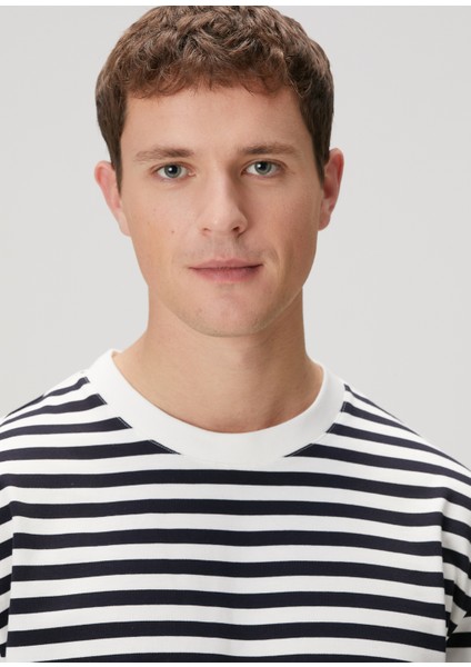 Lacivert Beyaz Çizgi Desenli Oversized T-Shirt