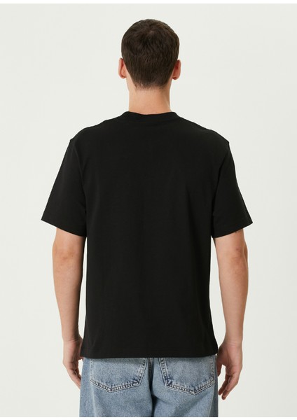 Siyah Logo Baskılı T-Shirt fırsatları
