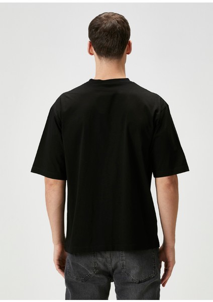 Siyah Logo Detaylı T-Shirt fırsatları