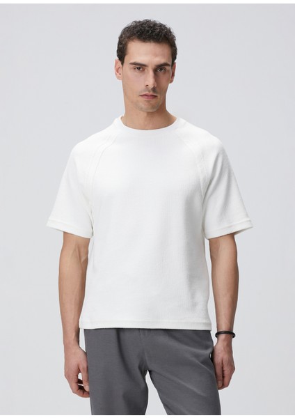 Kırık Beyaz T-Shirt fırsatları
