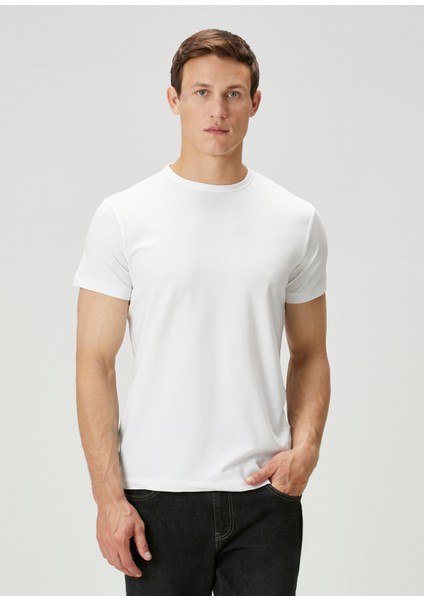 Beyaz Basic T-Shirt