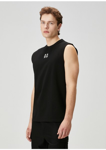 Siyah Logo Baskılı Kolsuz T-Shirt modelleri