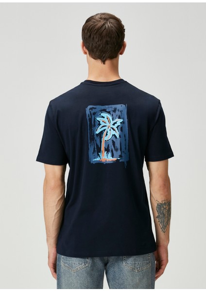 Lacivert Figür Baskılı T-Shirt fırsatları