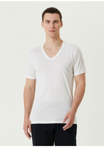 Beyaz V Yaka T-Shirt