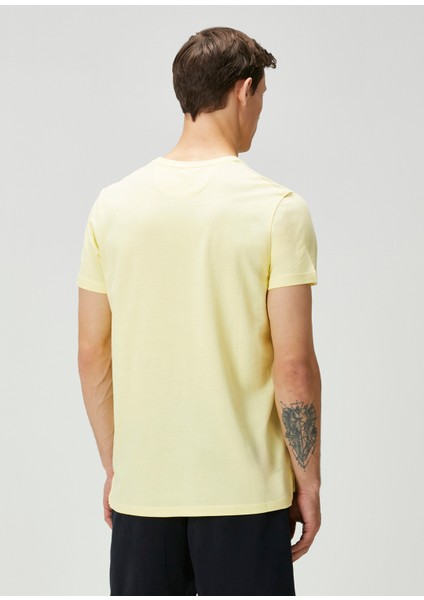 Açık Sarı Basic T-Shirt