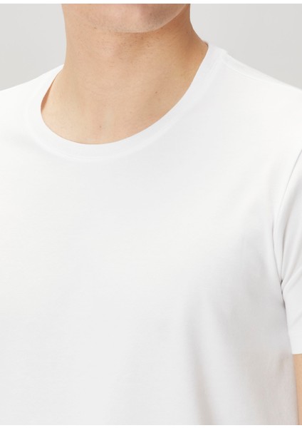 Beyaz Basic T-Shirt indirimleri