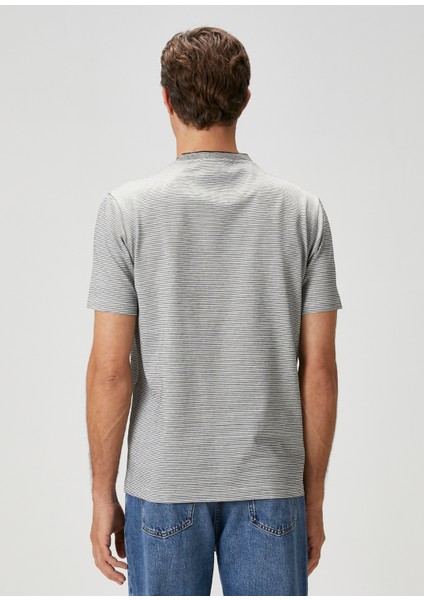 Boxy Fit Lacivert Çizgi Desenli T-Shirt indirimleri