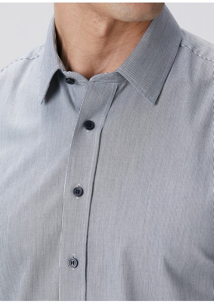 Siyah Non-Iron Çizgili Gömlek