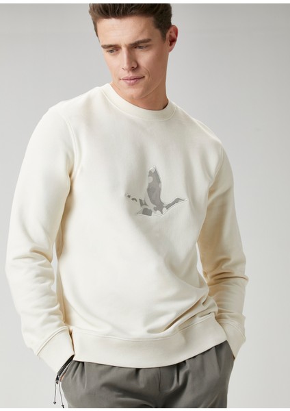Krem Kamuflaj Kaz Nakışlı Sweatshirt