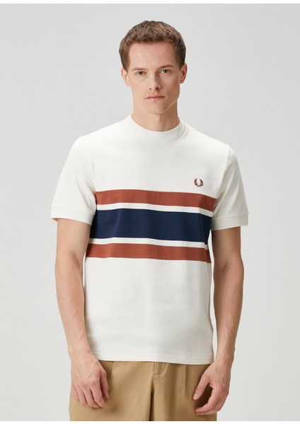 Beyaz Şerit Çizgili T-Shirt