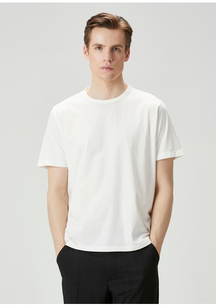 Beyaz T-Shirt
