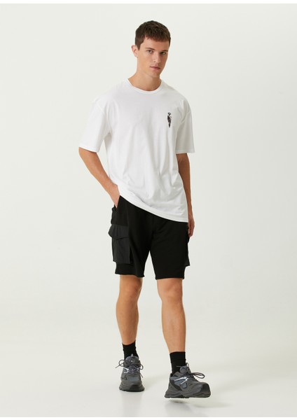 Beyaz Baskı Detaylı T-Shirt fiyatları