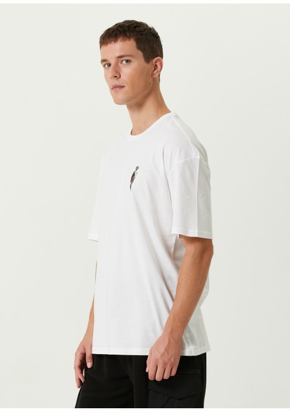 Beyaz Baskı Detaylı T-Shirt modelleri