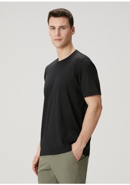 James Siyah Ipek T-Shirt