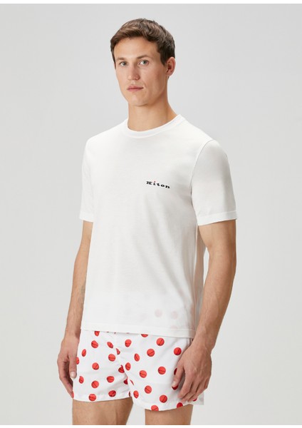 Beyaz Logo Nakışlı T-Shirt modelleri