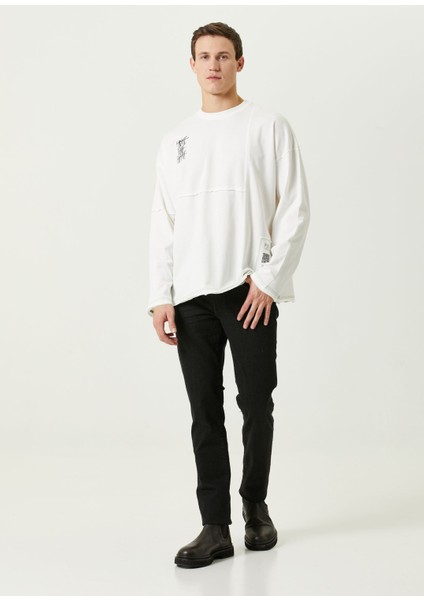 Erase The Hate Beyaz Bisiklet Yaka Erkek Sweatshirt