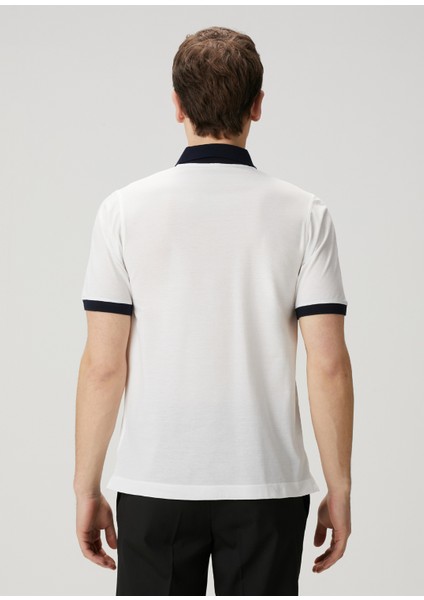 Lacivert Beyaz Polo Yaka T-Shirt fırsatları