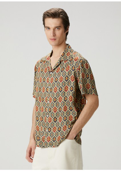Relaxed Fit Etnik Desenli Kısa Kollu Gömlek