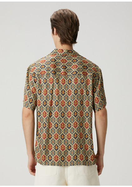 Relaxed Fit Etnik Desenli Kısa Kollu Gömlek