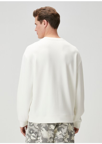 Kırık Beyaz Sweatshirt indirimleri