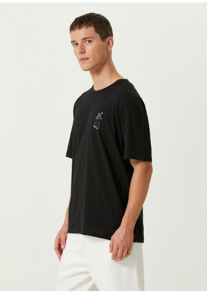 Siyah Baskı Detaylı T-Shirt modelleri
