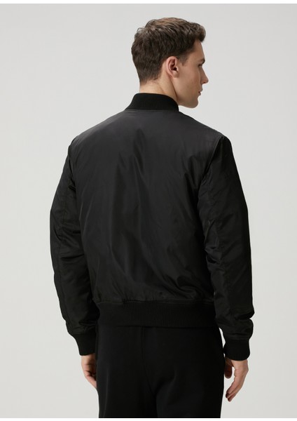 Siyah Logo Patchli Bomber Mont fırsatları