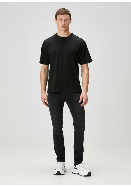 Siyah Logo Nakışlı T-Shirt fiyatları