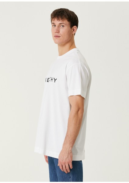Oversize Fit Archetype Beyaz Logolu T-Shirt modelleri