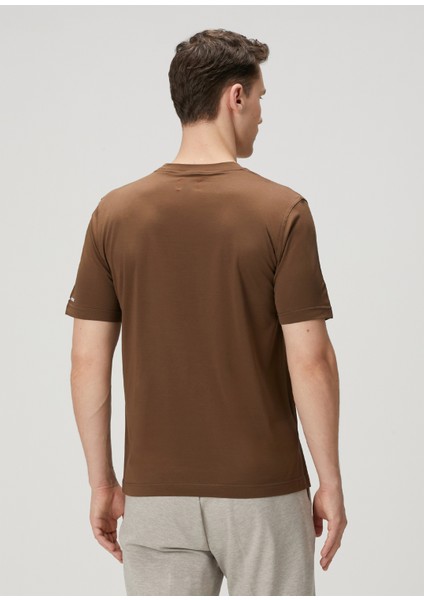 Kahverengi Logo Nakışlı T-Shirt fırsatları