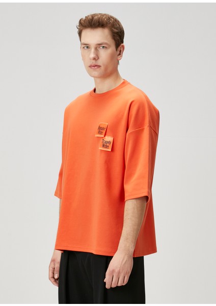 Turuncu Slogan Detaylı T-Shirt modelleri