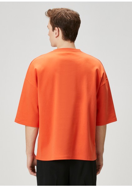 Turuncu Slogan Detaylı T-Shirt fırsatları